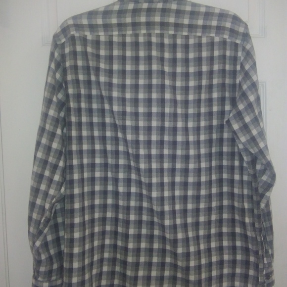 Banana Republic Casual Button Down - Picture 3 of 4